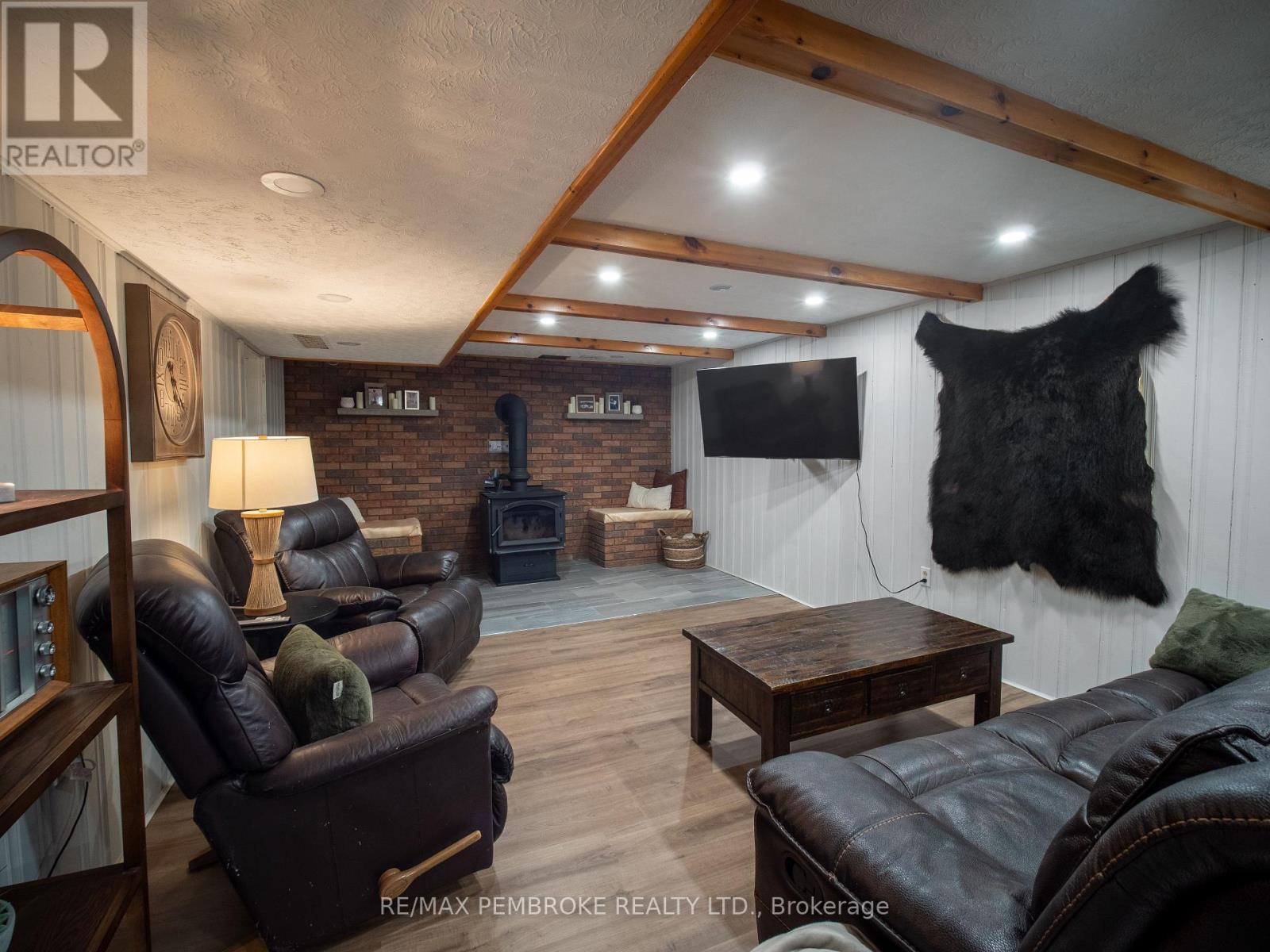 2313 B Line Road, Laurentian Valley, Ontario  K8A 6W8 - Photo 16 - X12994036