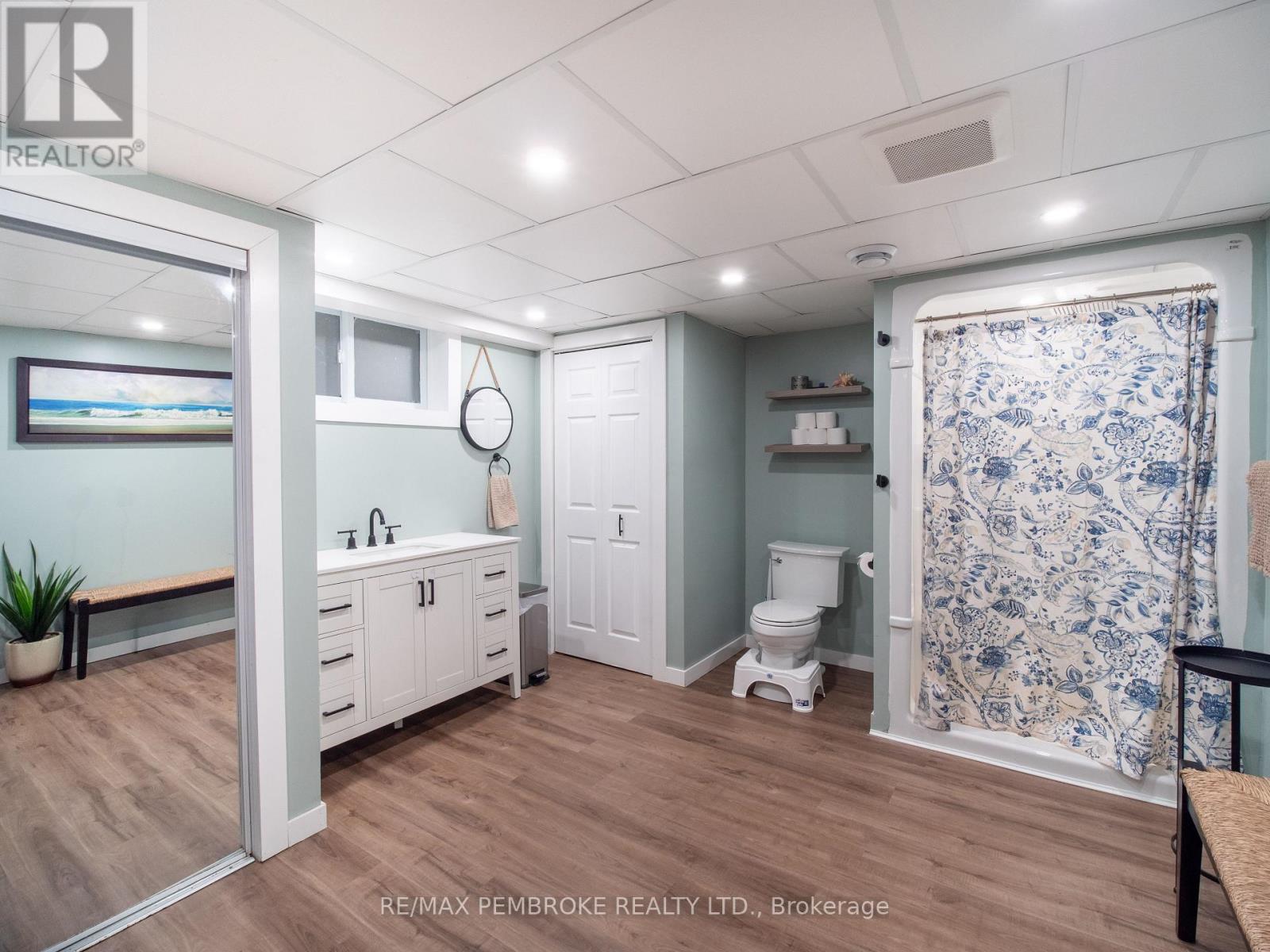 2313 B Line Road, Laurentian Valley, Ontario  K8A 6W8 - Photo 19 - X12994036