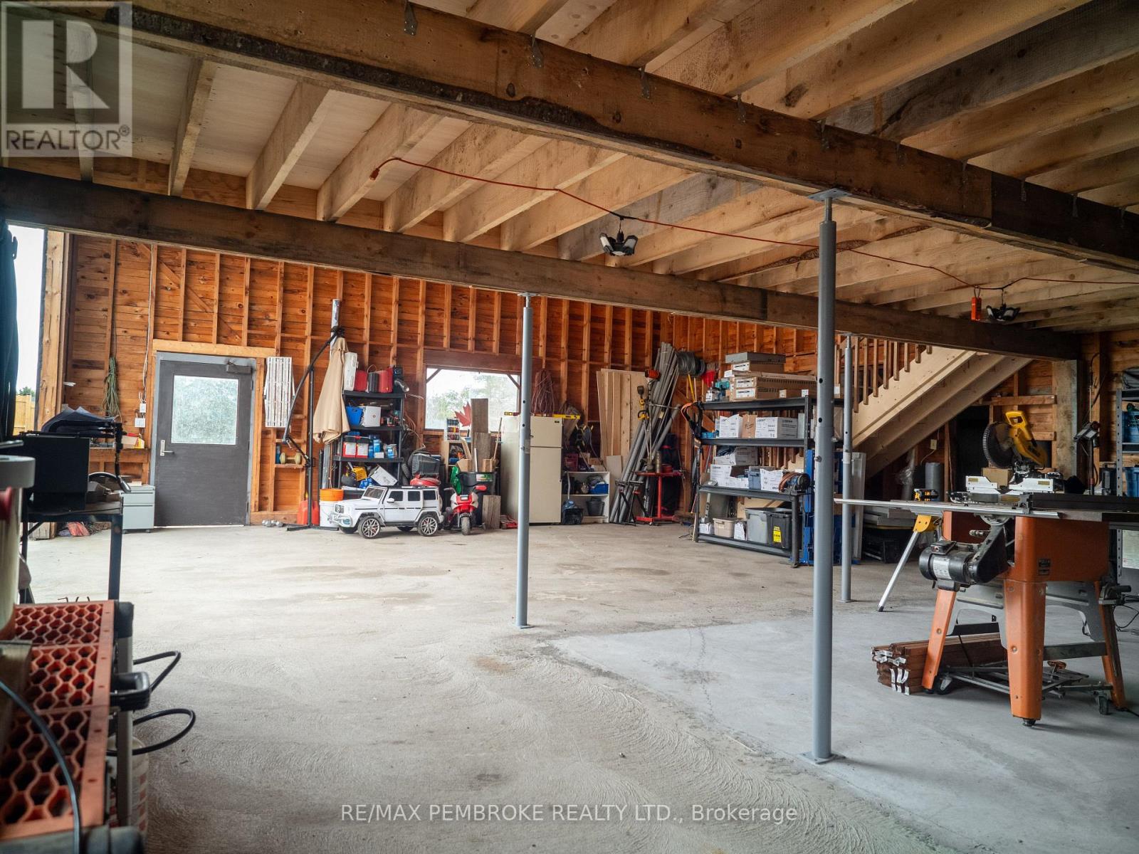 2313 B Line Road, Laurentian Valley, Ontario  K8A 6W8 - Photo 28 - X12994036