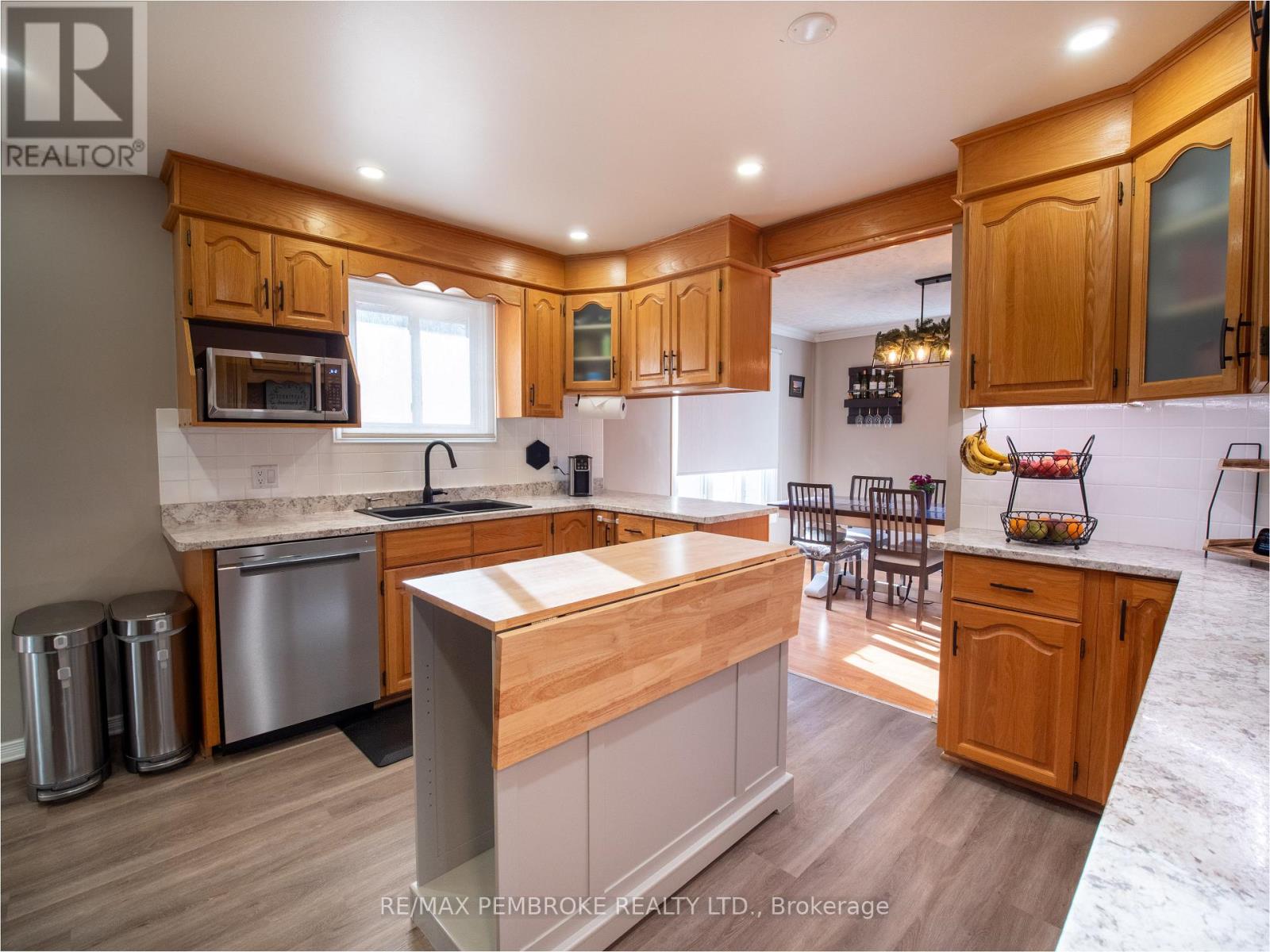 2313 B Line Road, Laurentian Valley, Ontario  K8A 6W8 - Photo 5 - X12994036