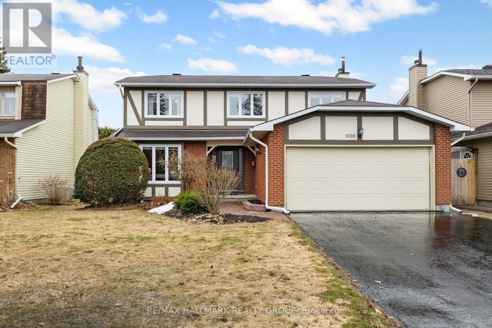 906 Chaleur Way, Ottawa, Ontario  K1C 2S1 - Photo 2 - X12994070