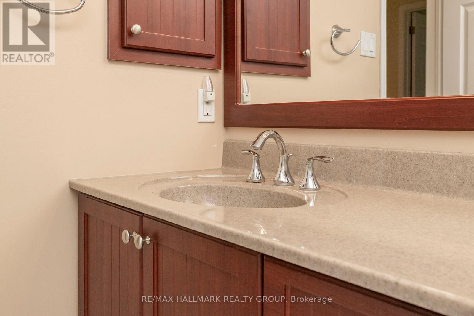 906 Chaleur Way, Ottawa, Ontario  K1C 2S1 - Photo 31 - X12994070