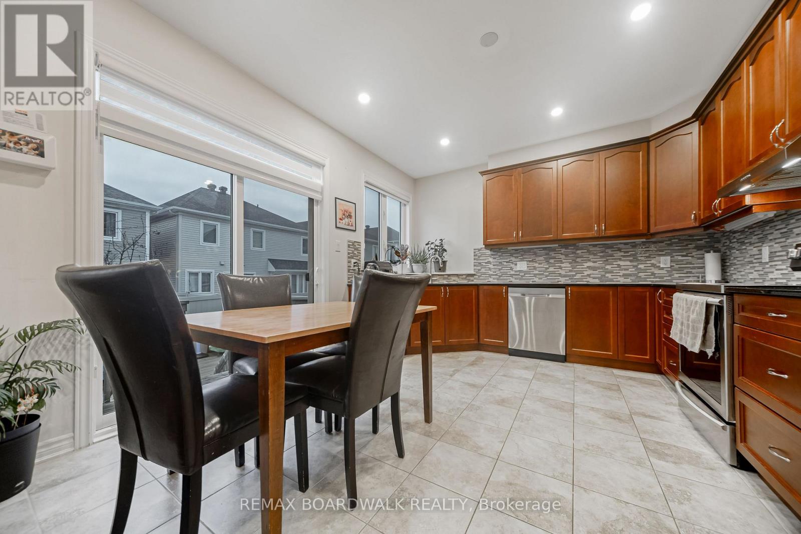 161 Flowing Creek Circle, Ottawa, Ontario  K2M 0K2 - Photo 12 - X12994114