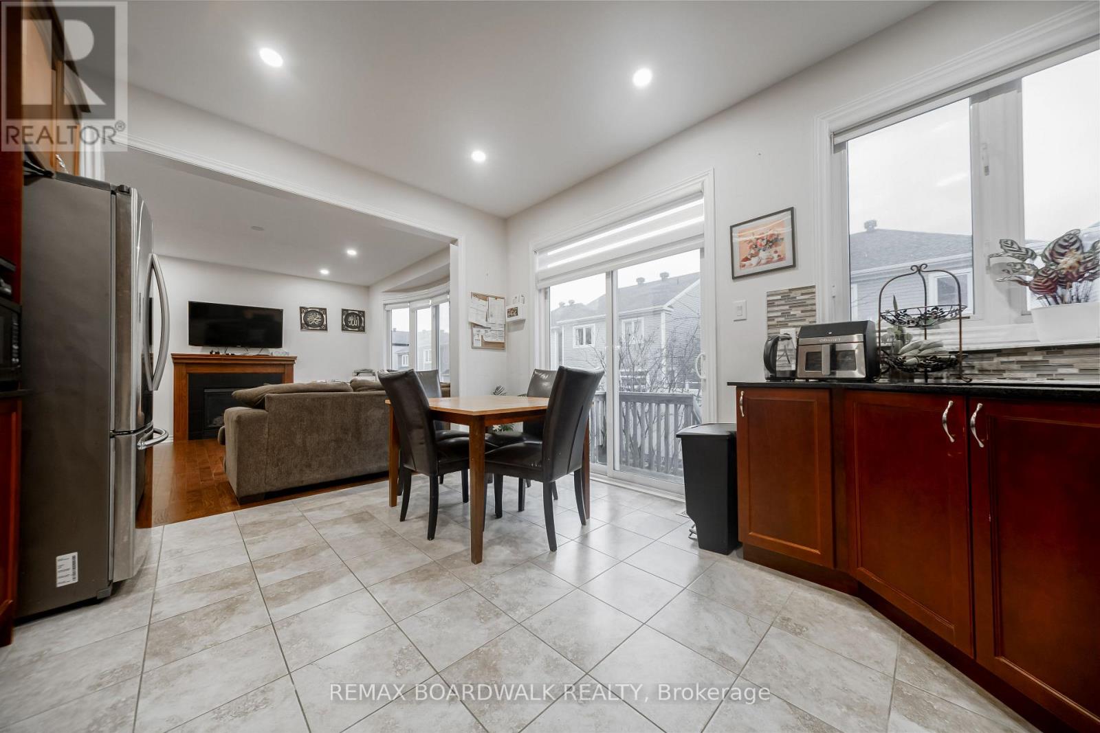 161 Flowing Creek Circle, Ottawa, Ontario  K2M 0K2 - Photo 13 - X12994114