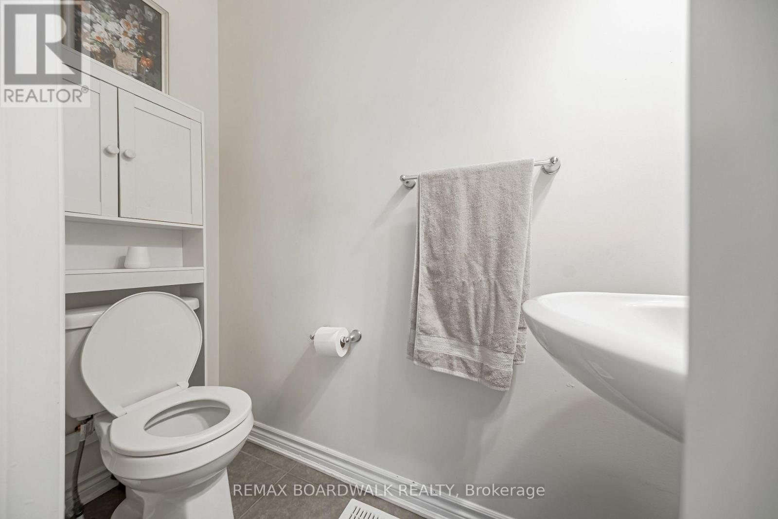 161 Flowing Creek Circle, Ottawa, Ontario  K2M 0K2 - Photo 5 - X12994114