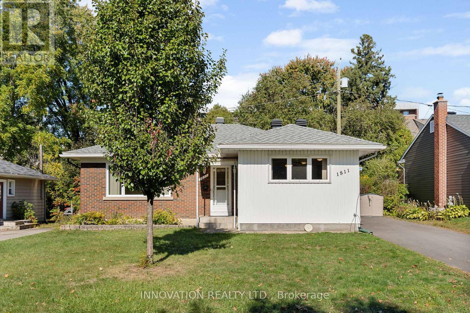 1811 HUTTON AVENUE, Ottawa, Ontario