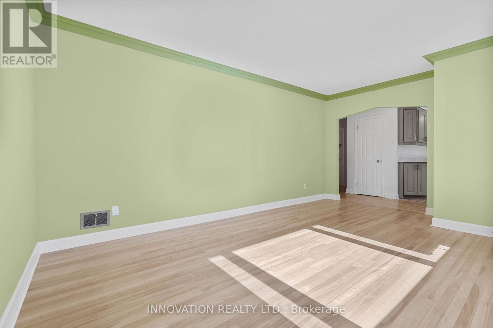 1811 Hutton Avenue, Ottawa, Ontario K1G 1M1 - Photo 12 - X12994126