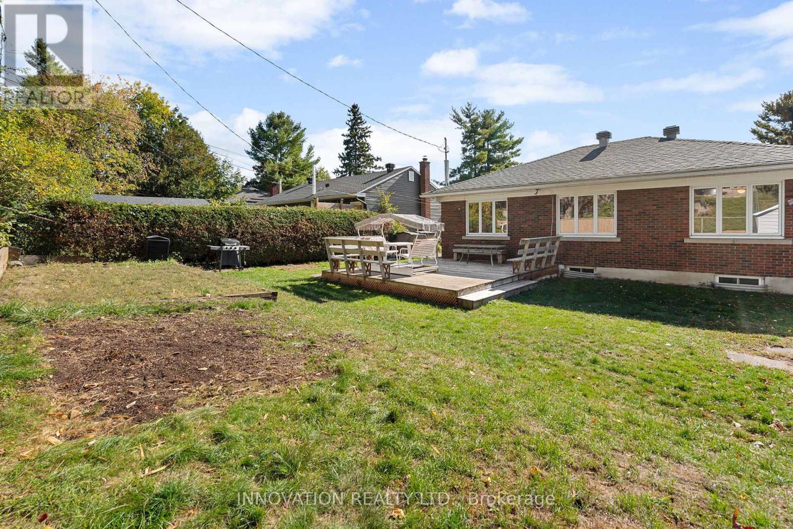 1811 Hutton Avenue, Ottawa, Ontario K1G 1M1 - Photo 27 - X12994126