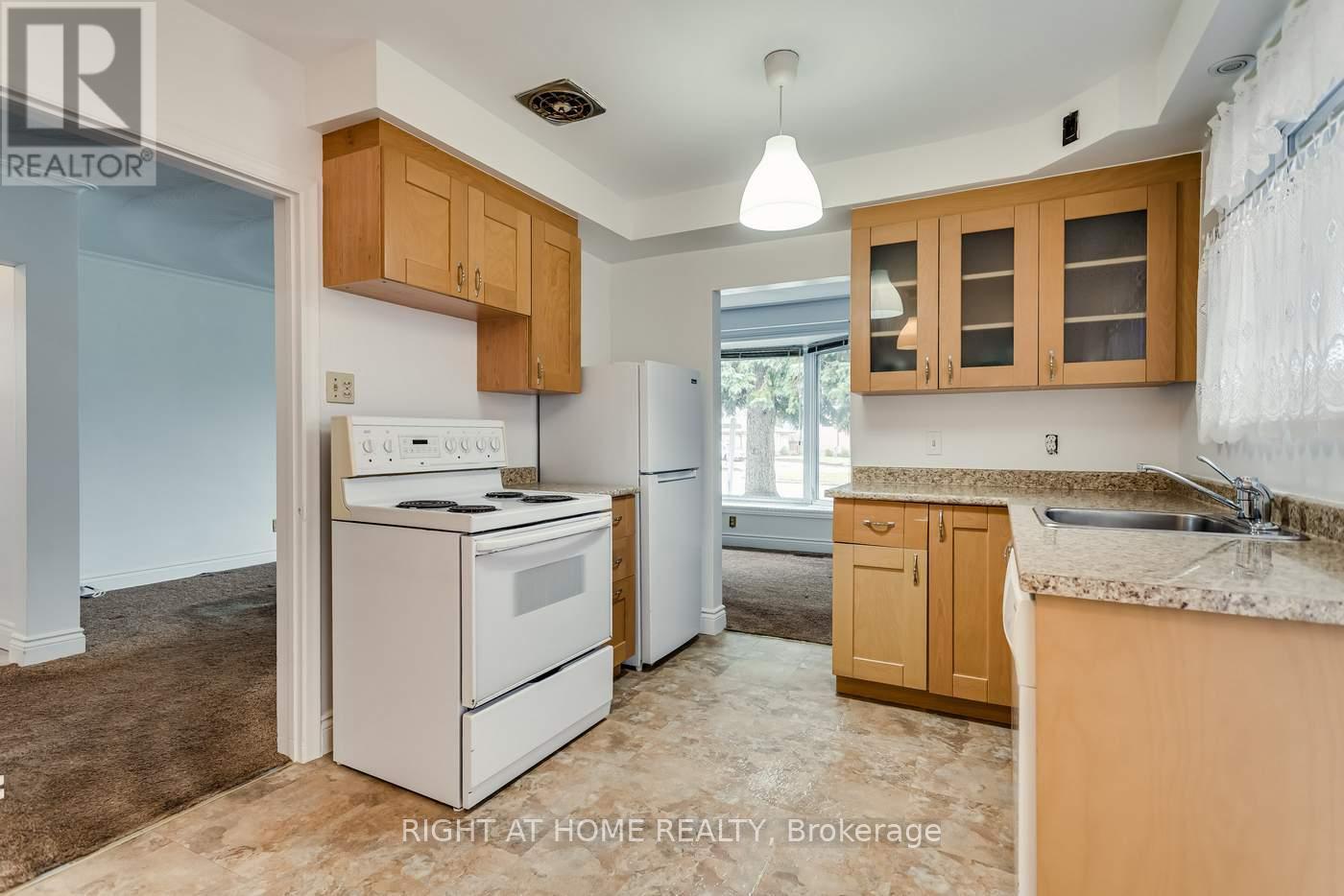 22 Sheva Court, Toronto, Ontario  M1K 3P9 - Photo 13 - E12994046