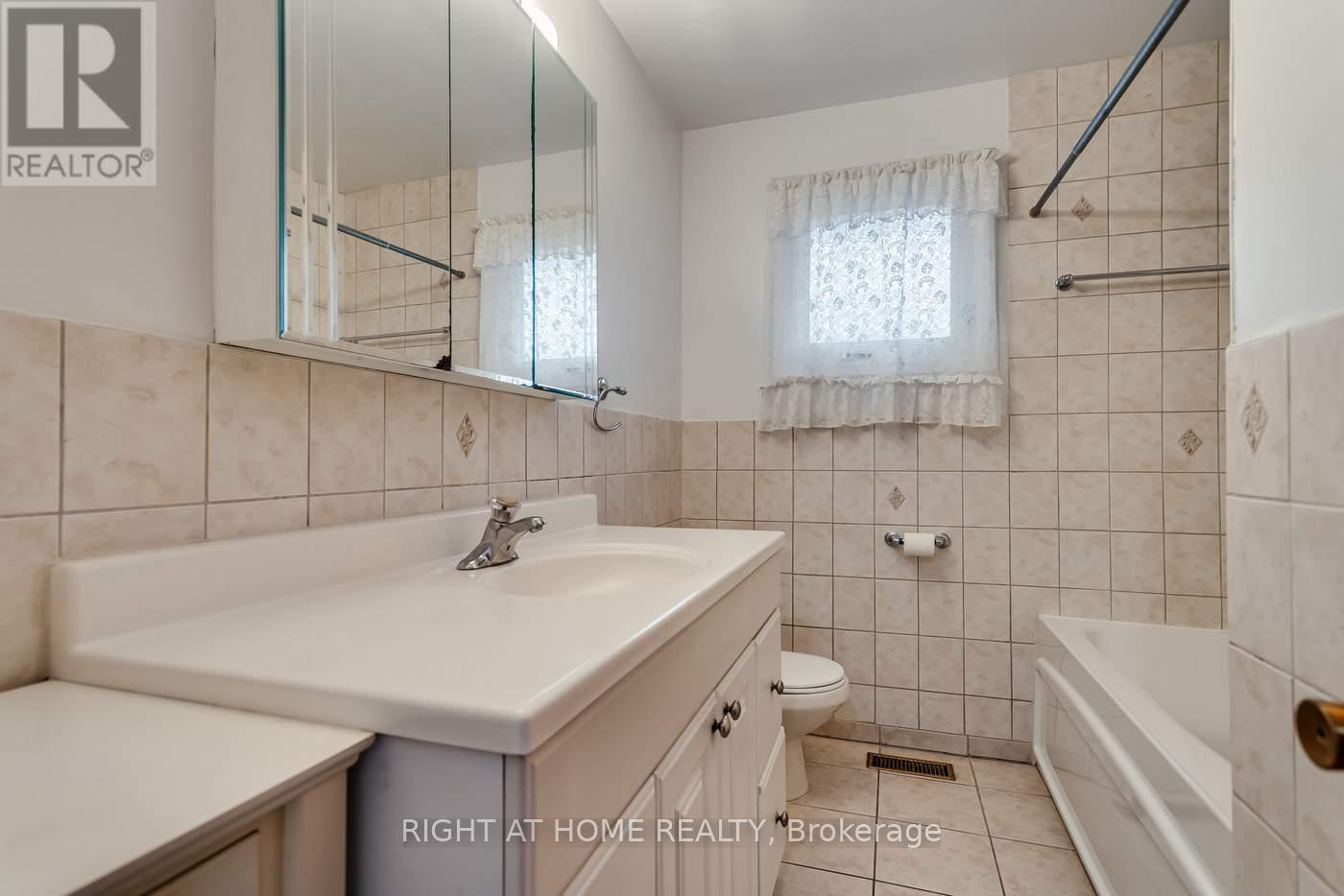 22 Sheva Court, Toronto, Ontario  M1K 3P9 - Photo 24 - E12994046