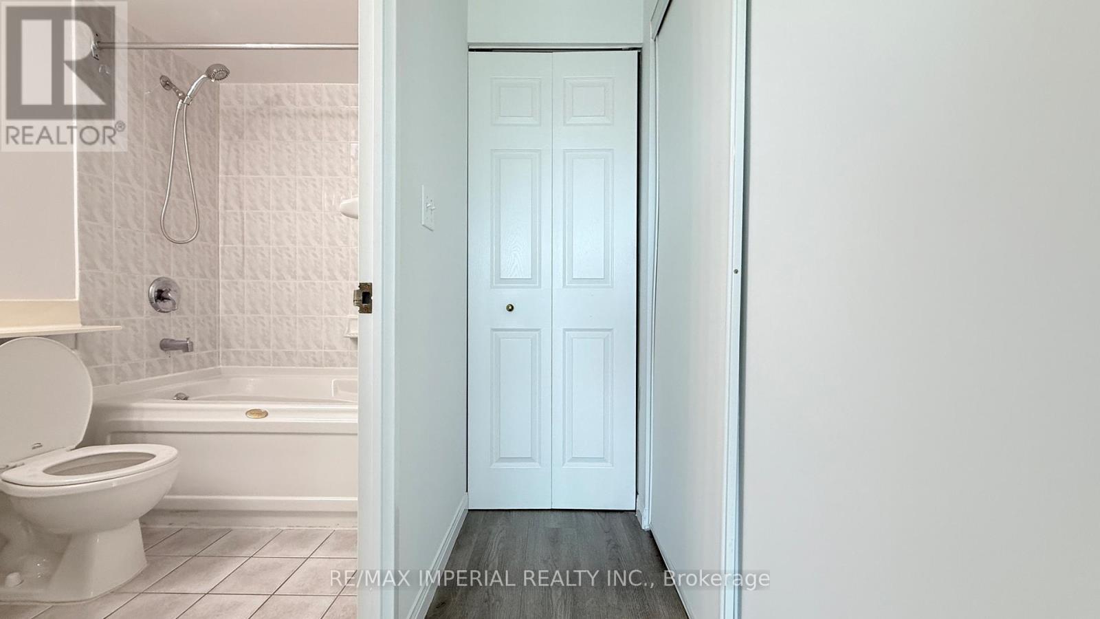 2209 - 1 Lee Centre Drive, Toronto, Ontario  M1H 3J2 - Photo 15 - E12994052