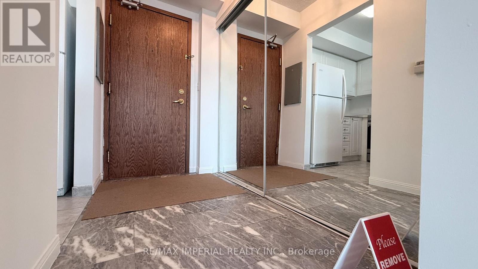 2209 - 1 Lee Centre Drive, Toronto, Ontario  M1H 3J2 - Photo 4 - E12994052