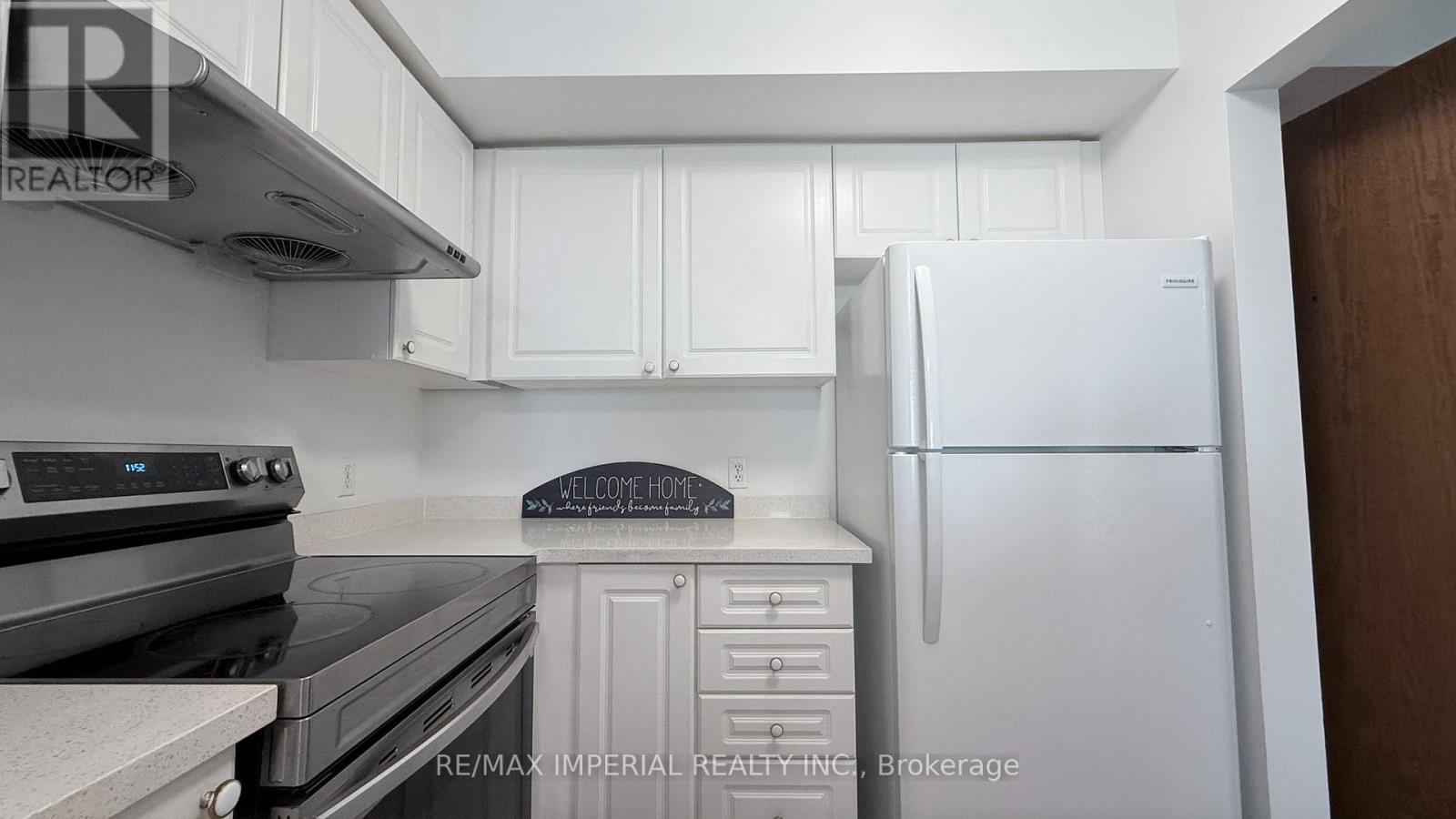 2209 - 1 Lee Centre Drive, Toronto, Ontario  M1H 3J2 - Photo 7 - E12994052