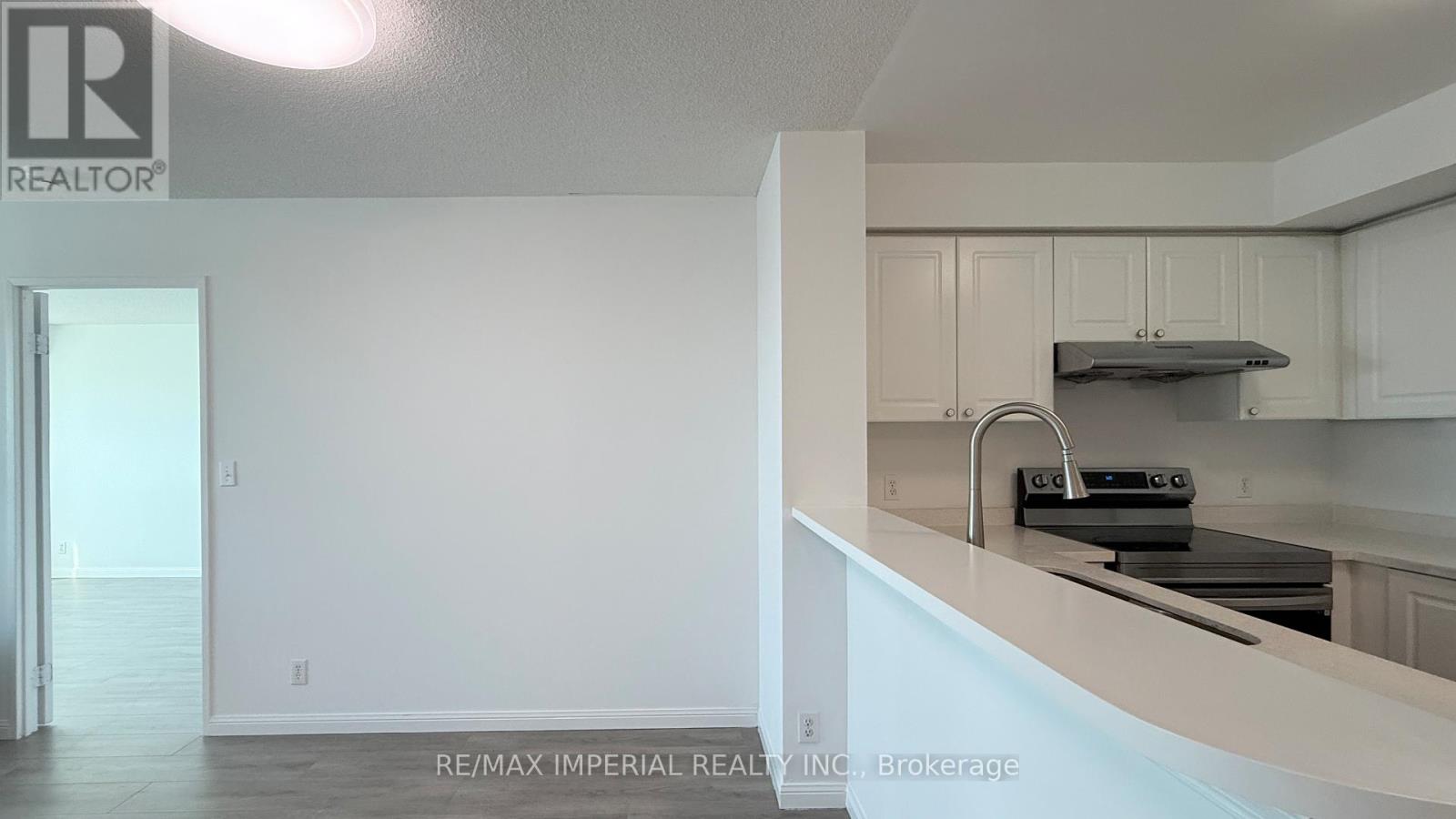 2209 - 1 Lee Centre Drive, Toronto, Ontario  M1H 3J2 - Photo 8 - E12994052