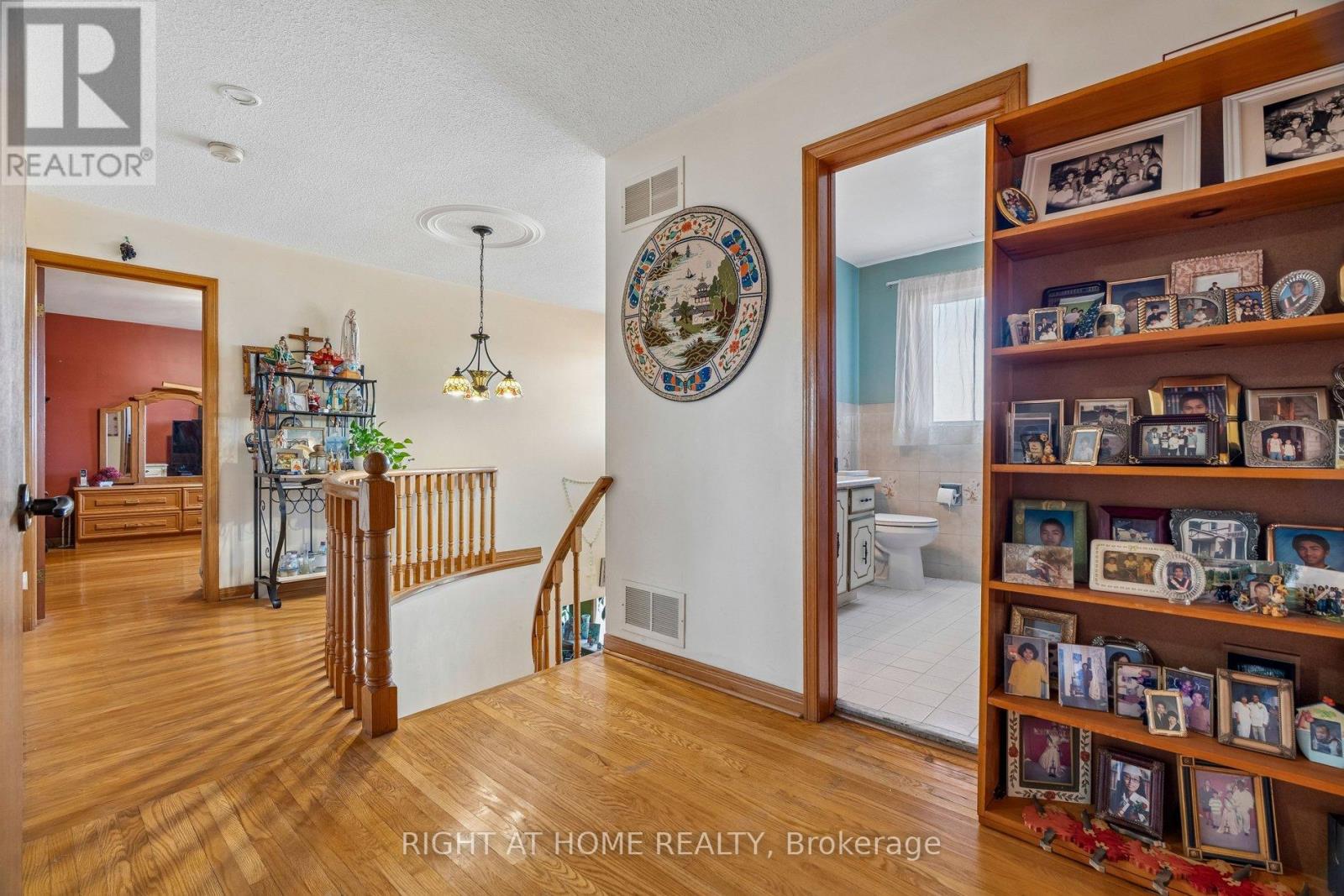 16 Ascolda Boulevard, Toronto, Ontario  M1J 2N7 - Photo 21 - E12994060