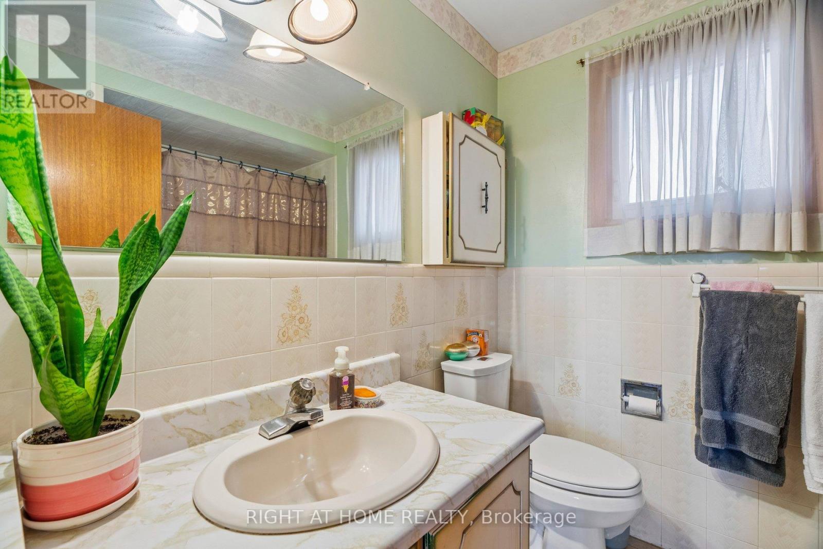 16 Ascolda Boulevard, Toronto, Ontario  M1J 2N7 - Photo 31 - E12994060