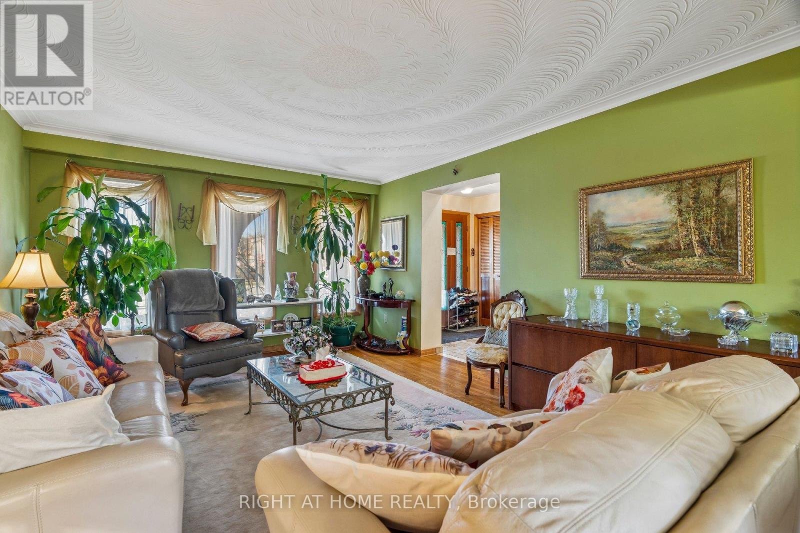 16 Ascolda Boulevard, Toronto, Ontario  M1J 2N7 - Photo 7 - E12994060