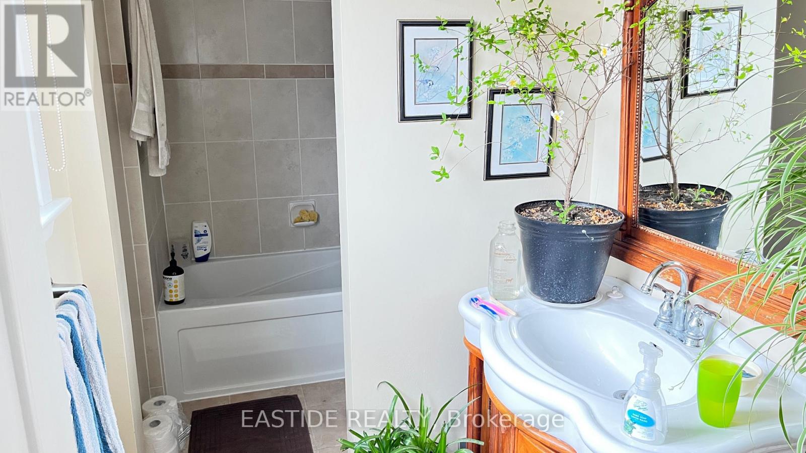 153 Simpson Road, Ajax, Ontario  L1S 2V7 - Photo 11 - E12994082