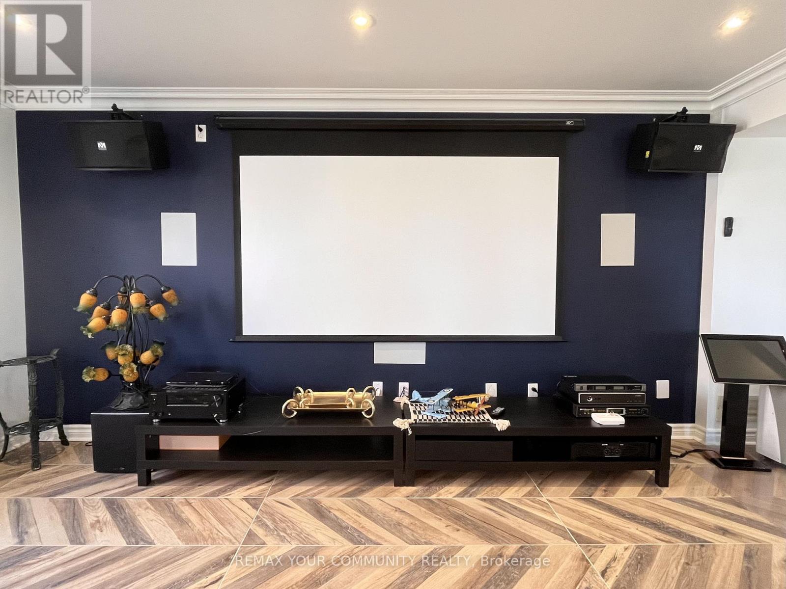 44 Canal Street, Georgina, Ontario  L4P 1K5 - Photo 33 - N12994058