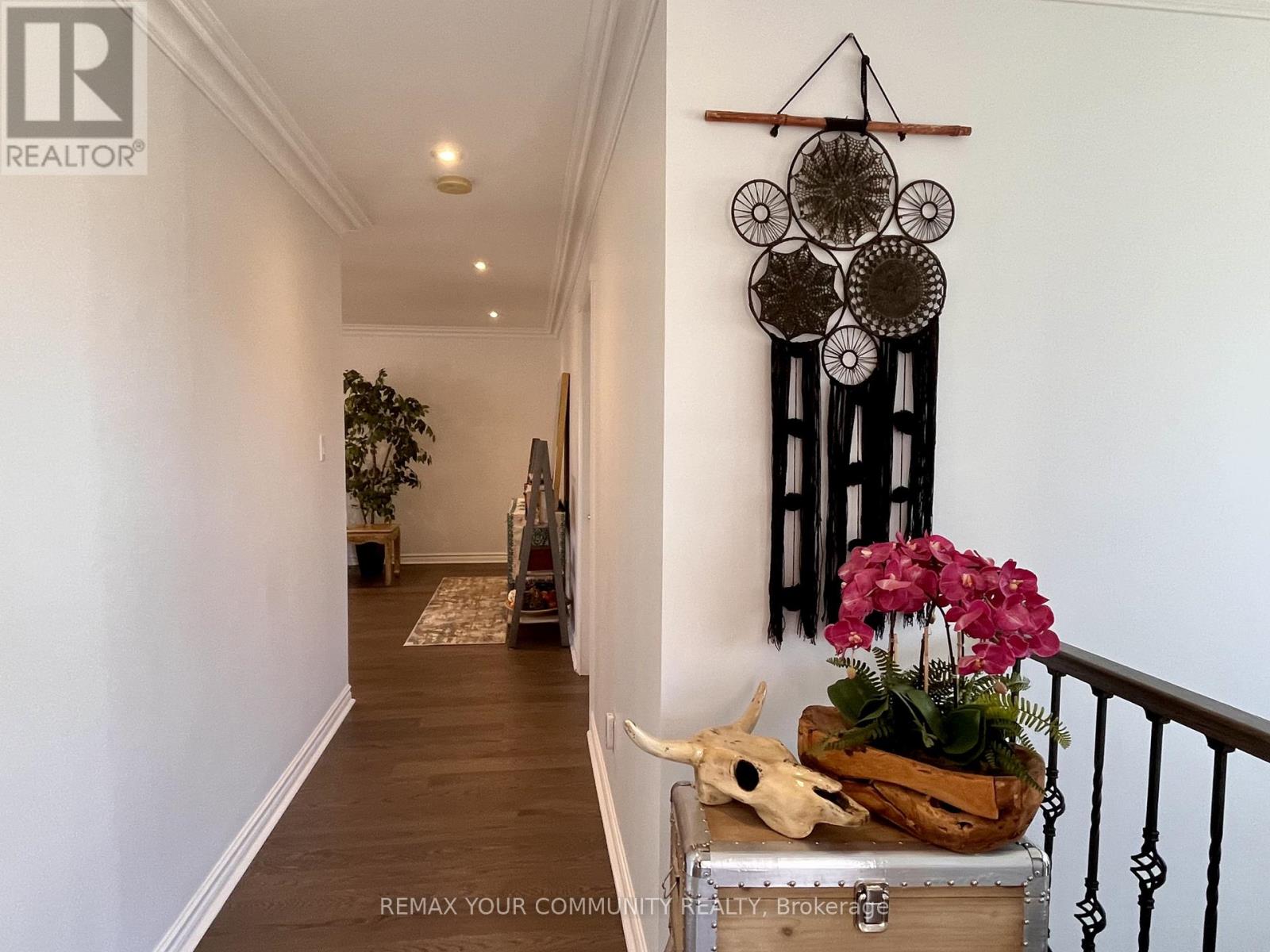 44 Canal Street, Georgina, Ontario  L4P 1K5 - Photo 4 - N12994058