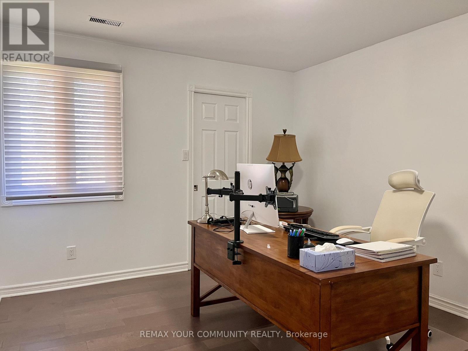 44 Canal Street, Georgina, Ontario  L4P 1K5 - Photo 41 - N12994058