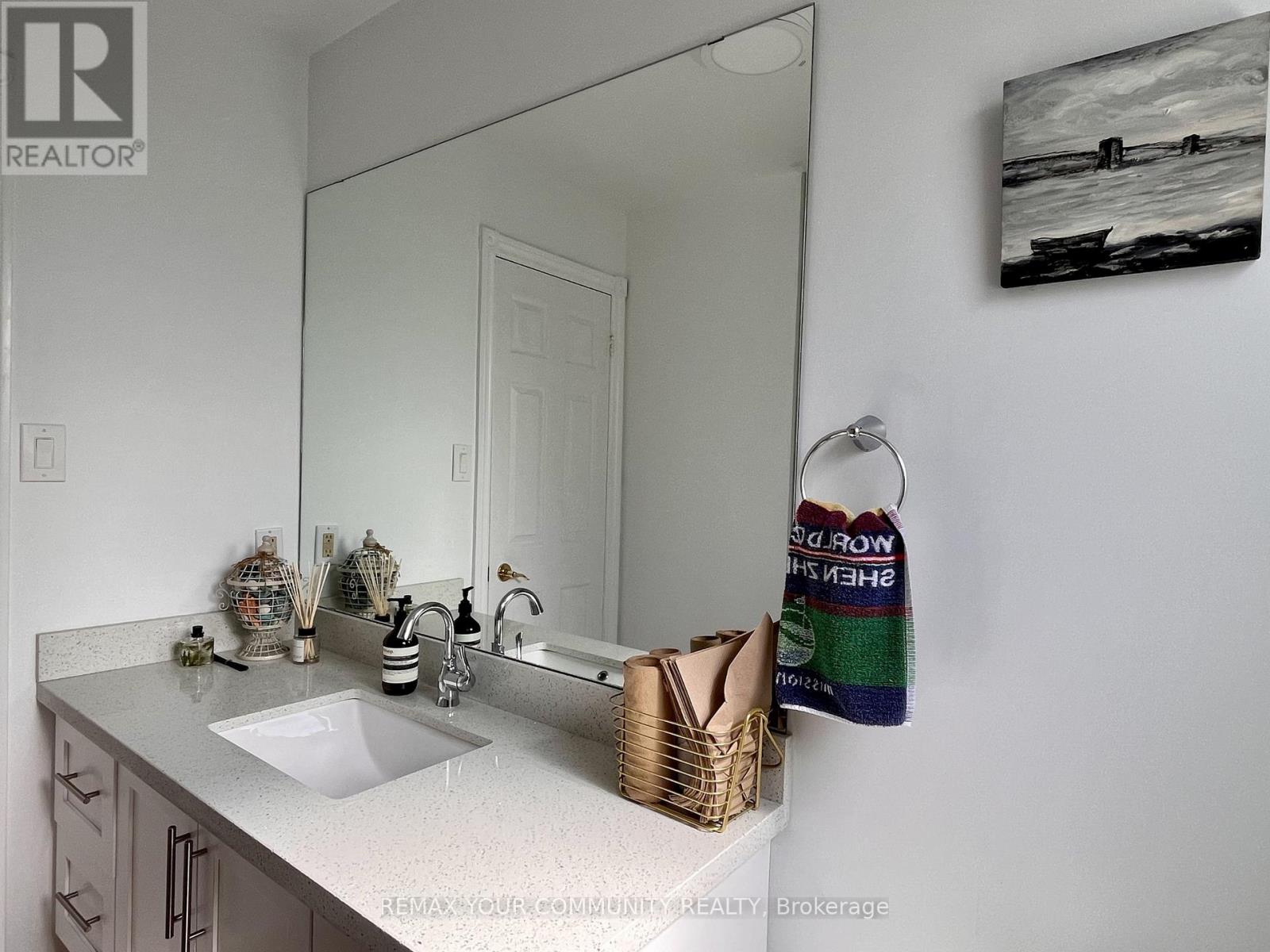 44 Canal Street, Georgina, Ontario  L4P 1K5 - Photo 44 - N12994058