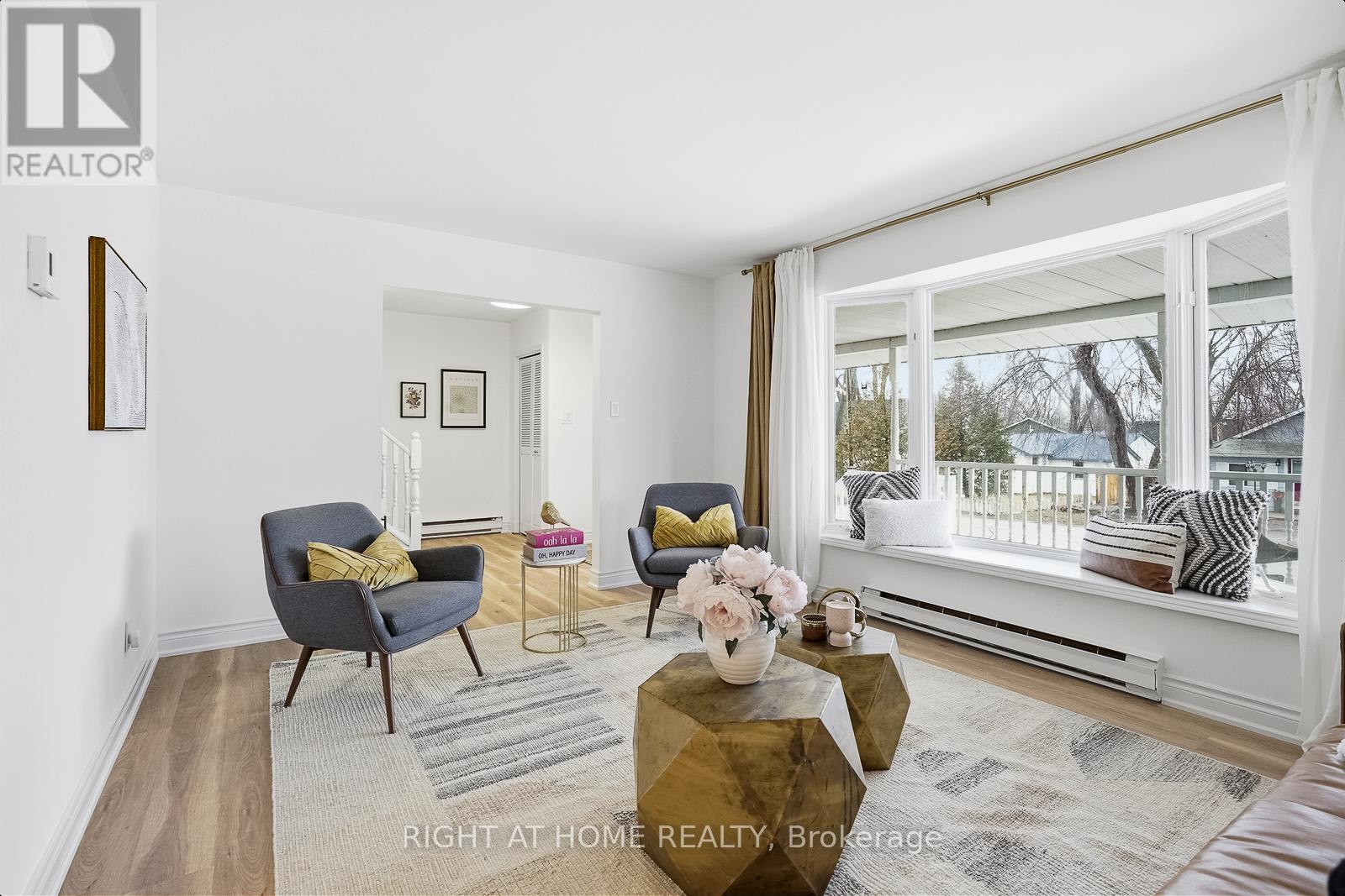 259 Glenwoods Avenue, Georgina, Ontario  L4P 2X1 - Photo 10 - N12994066