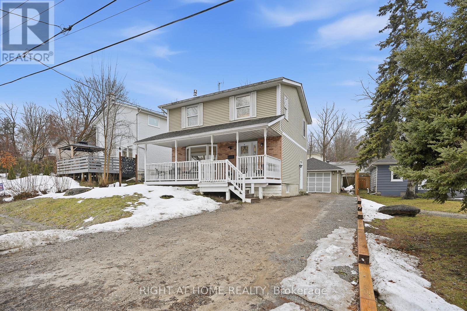 259 Glenwoods Avenue, Georgina, Ontario  L4P 2X1 - Photo 2 - N12994066