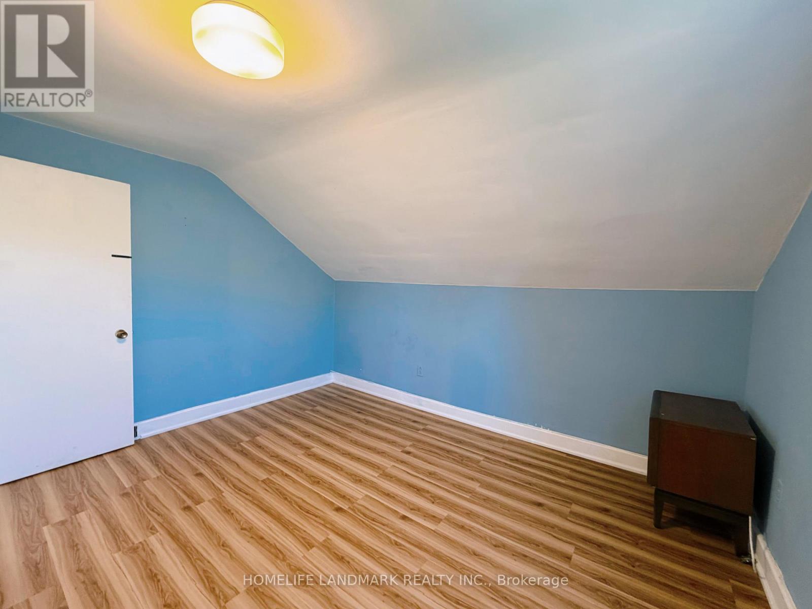 392 Elmwood Avenue, Richmond Hill, Ontario  L4C 1M3 - Photo 13 - N12994084