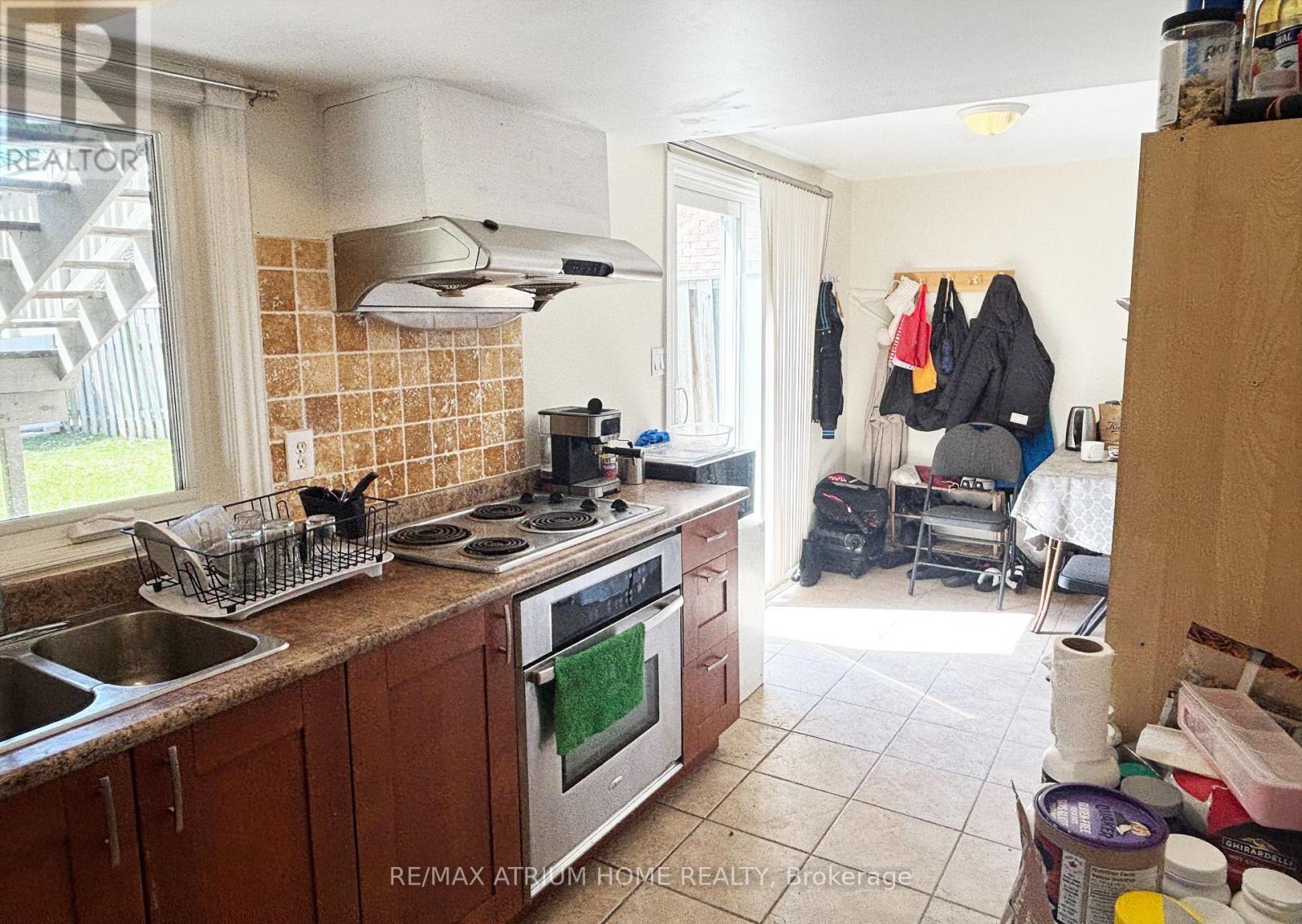 Basement - 18 Huntington Park Drive, Markham, Ontario  L3T 7G9 - Photo 4 - N12994086