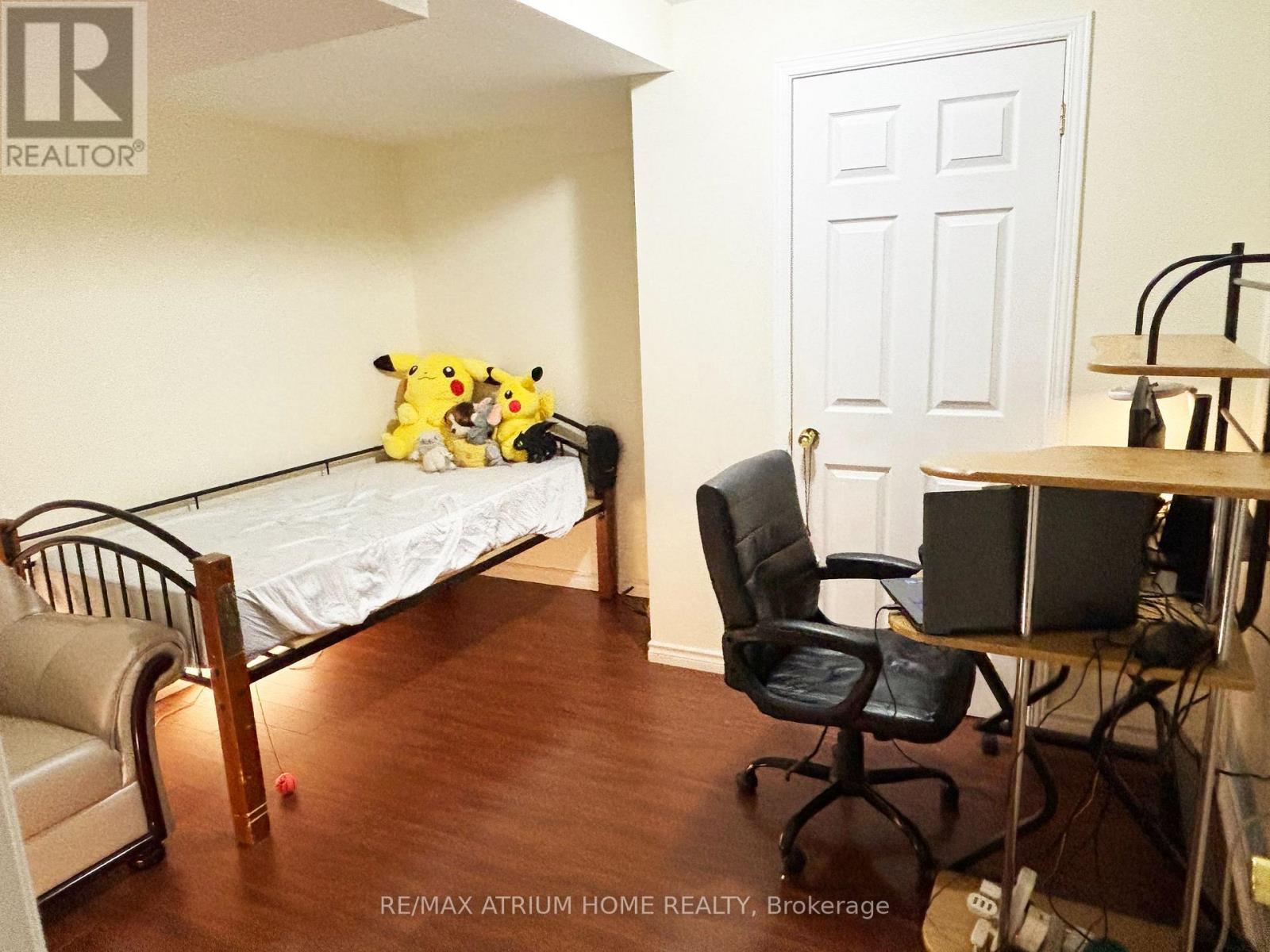 Basement - 18 Huntington Park Drive, Markham, Ontario  L3T 7G9 - Photo 8 - N12994086