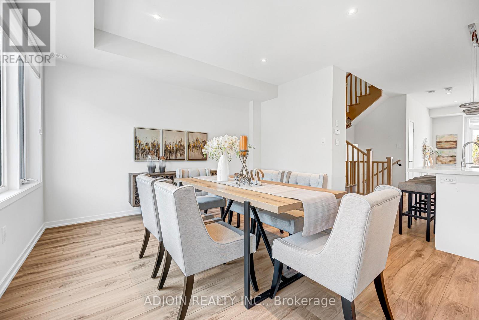 525 Marc Santi Boulevard, Vaughan, Ontario  L6A 5C5 - Photo 9 - N12994088