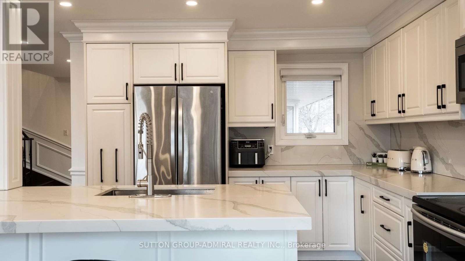 8 Colleen Street, Vaughan, Ontario  L4J 5H1 - Photo 19 - N12994116