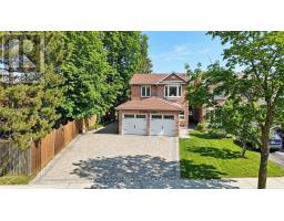 8 COLLEEN STREET, Vaughan, Ontario