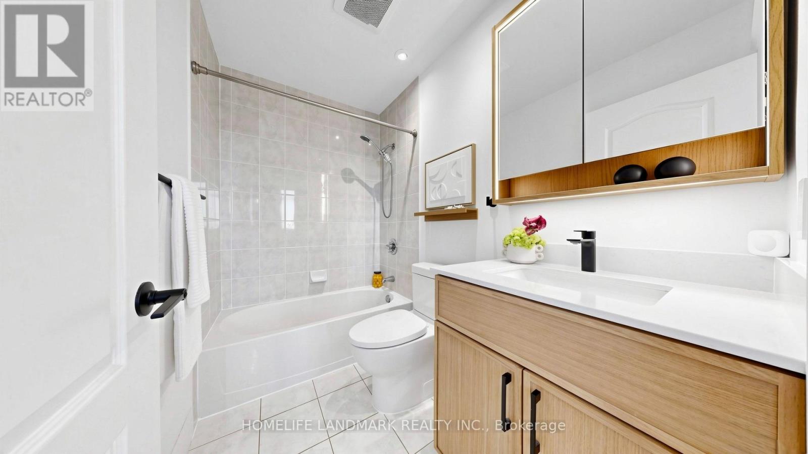 Lph5 - 51 Saddlecreek Drive, Markham, Ontario  L3T 7Z1 - Photo 16 - N12994136