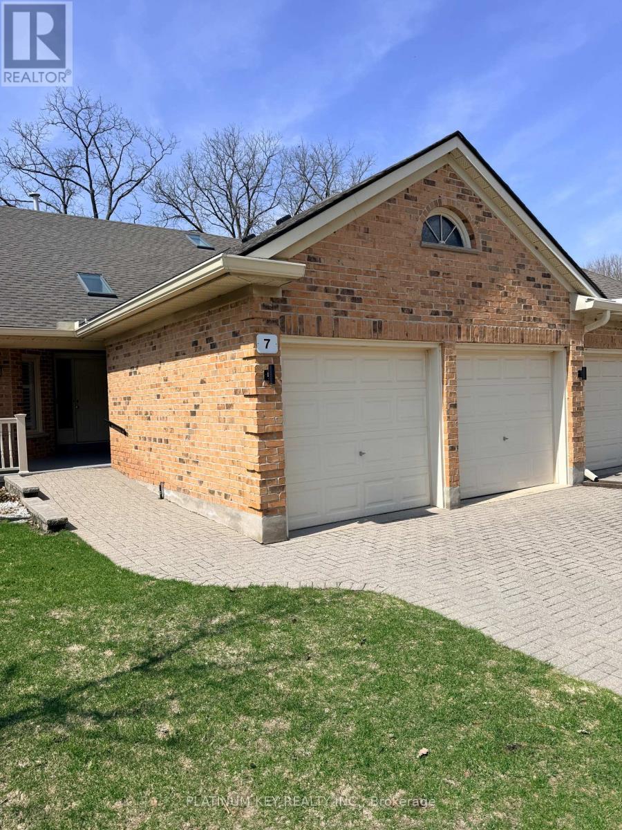 7 - 1331 Commissioners Road W, London South, Ontario  N6K 1E2 - Photo 2 - X12747658