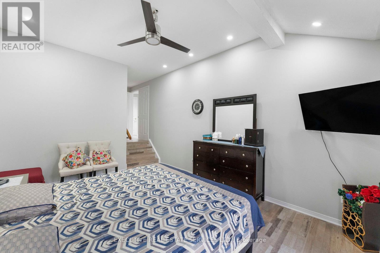 21 Garden Avenue, Brampton, Ontario  L6X 1M4 - Photo 20 - W12994044