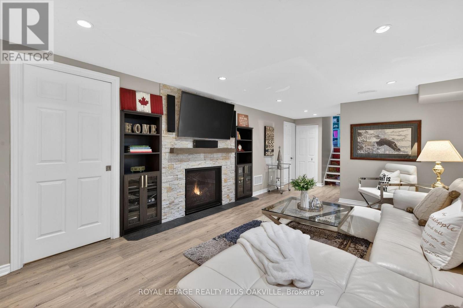 512 Pinedale Avenue, Burlington, Ontario  L7L 3W1 - Photo 21 - W12994090