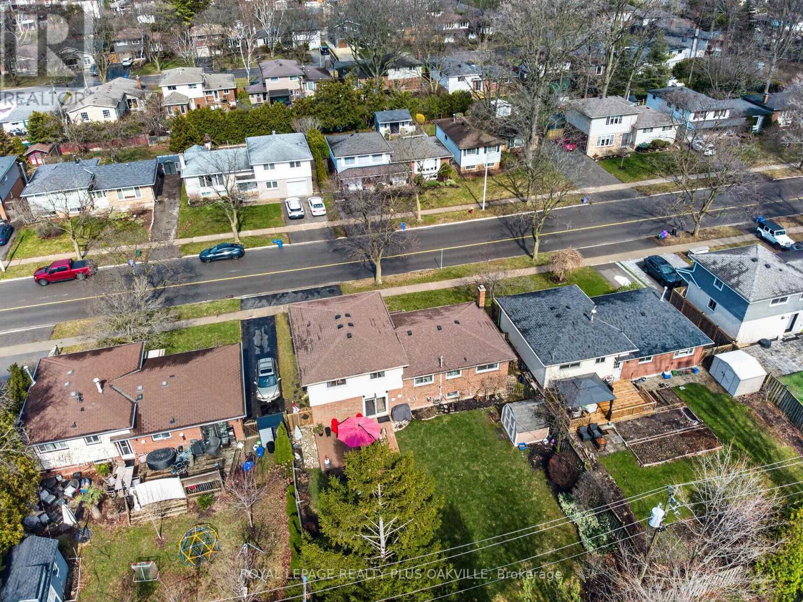 512 Pinedale Avenue, Burlington, Ontario  L7L 3W1 - Photo 24 - W12994090