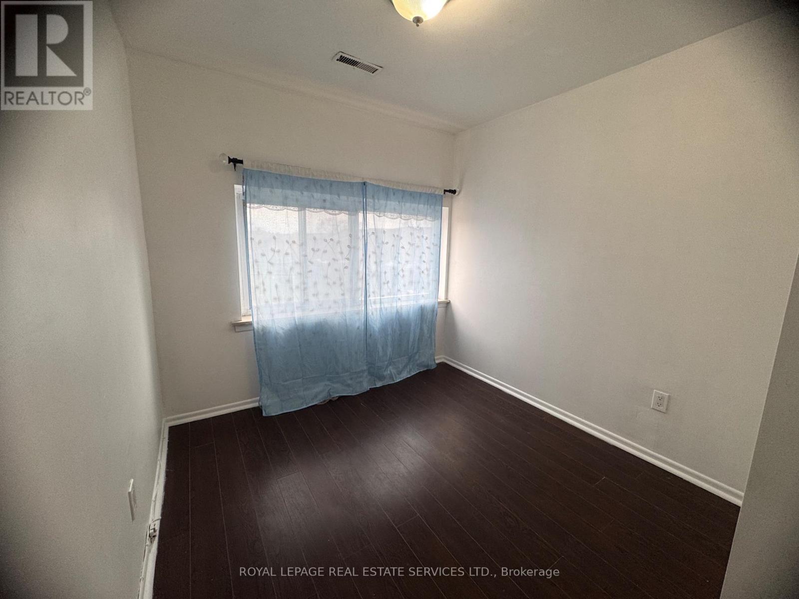 150 - 254 John Garland Boulevard, Toronto, Ontario  M9V 1N8 - Photo 14 - W12994094