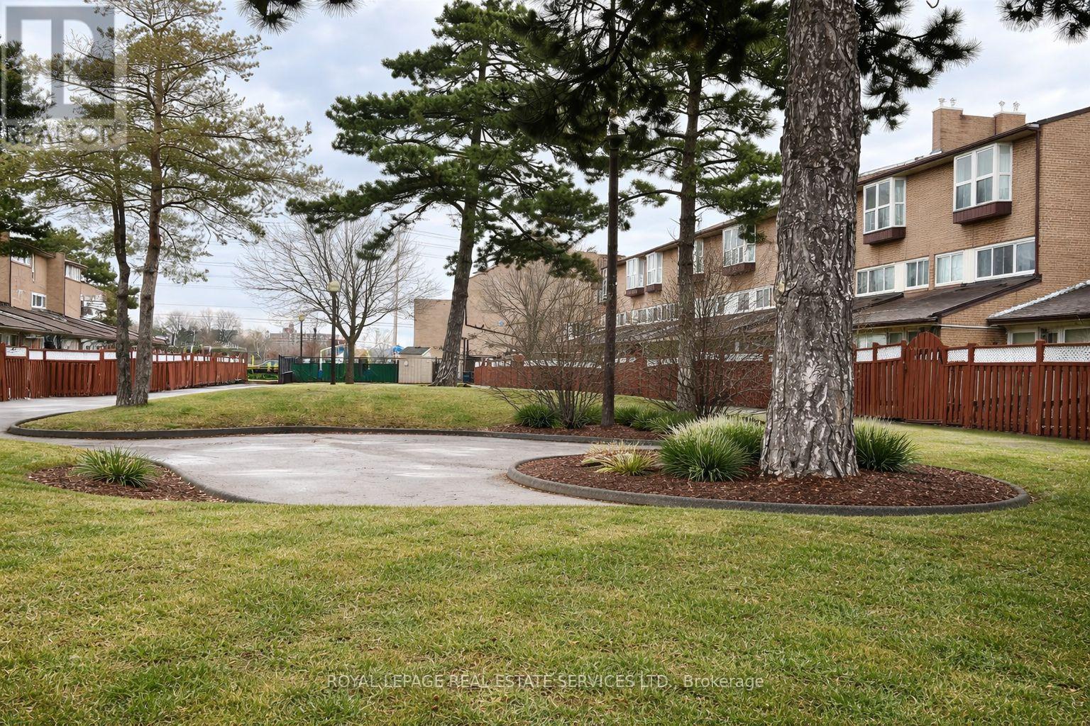 150 - 254 John Garland Boulevard, Toronto, Ontario  M9V 1N8 - Photo 35 - W12994094