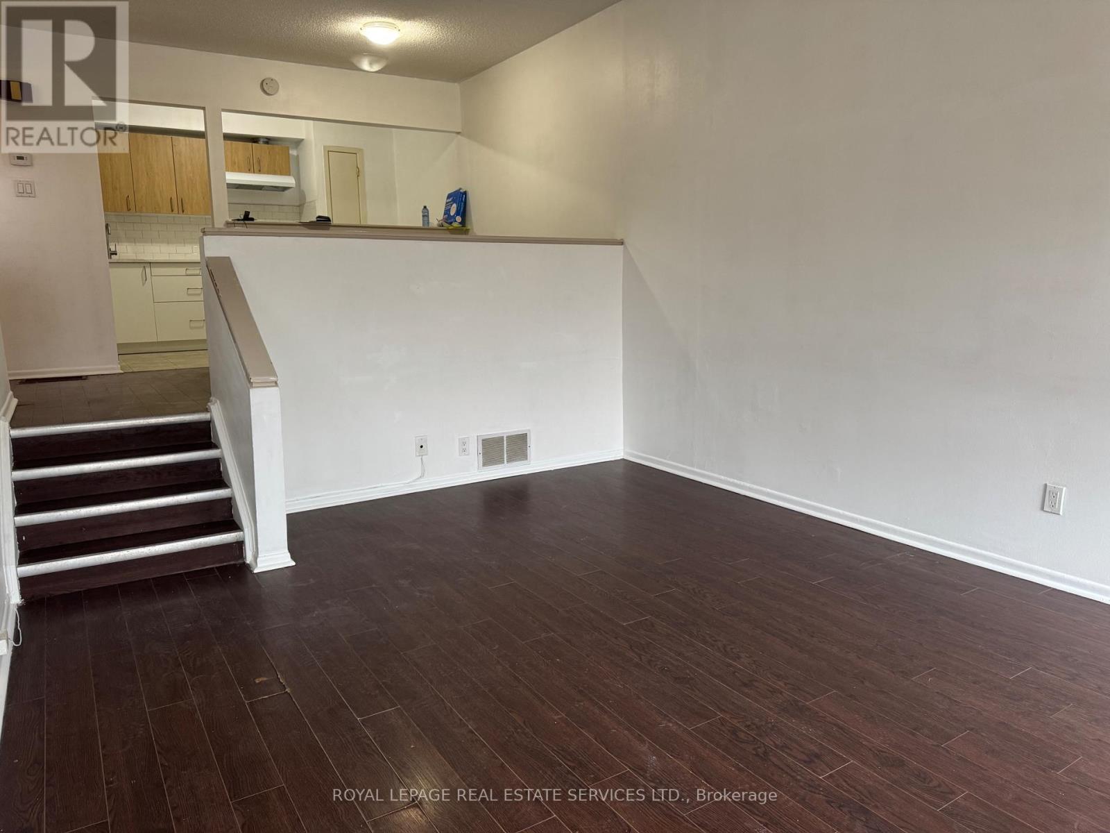 150 - 254 John Garland Boulevard, Toronto, Ontario  M9V 1N8 - Photo 7 - W12994094