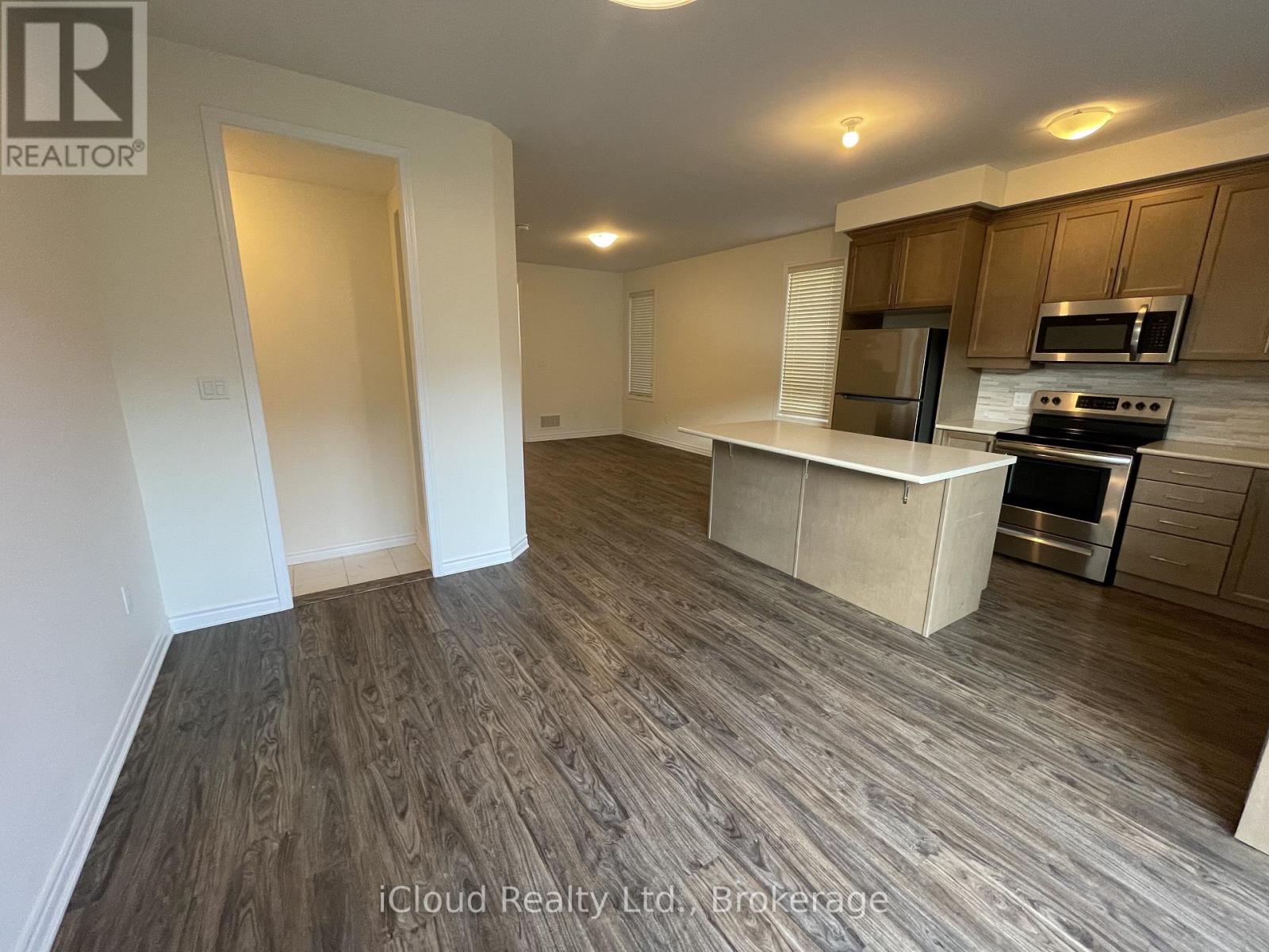 1360 Sycamore Gardens, Milton, Ontario  L9E 1R3 - Photo 14 - W12994106