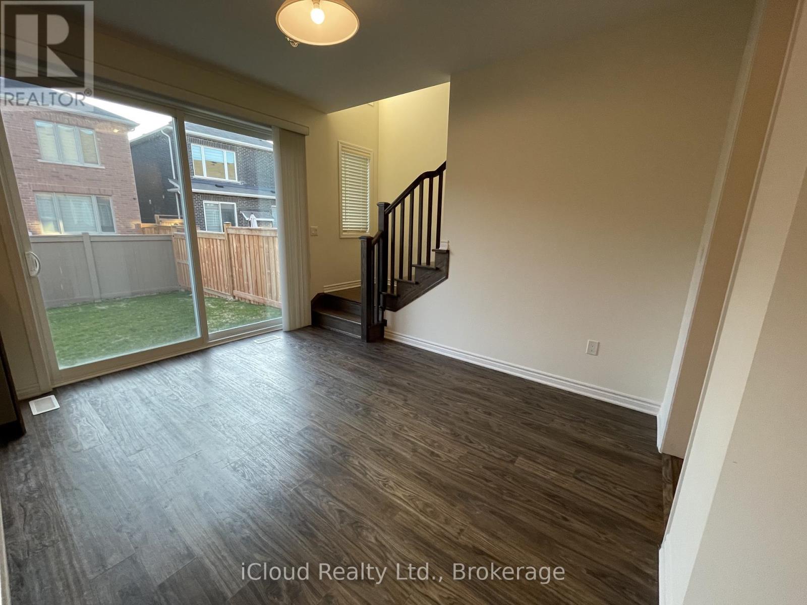 1360 Sycamore Gardens, Milton, Ontario  L9E 1R3 - Photo 20 - W12994106