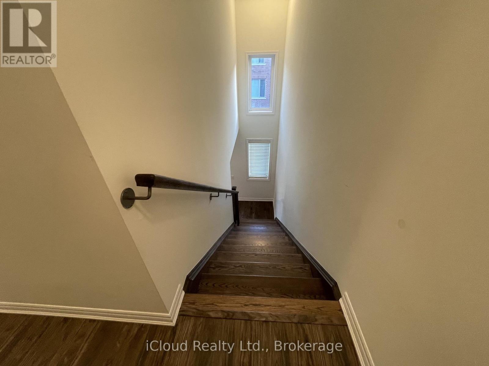 1360 Sycamore Gardens, Milton, Ontario  L9E 1R3 - Photo 24 - W12994106