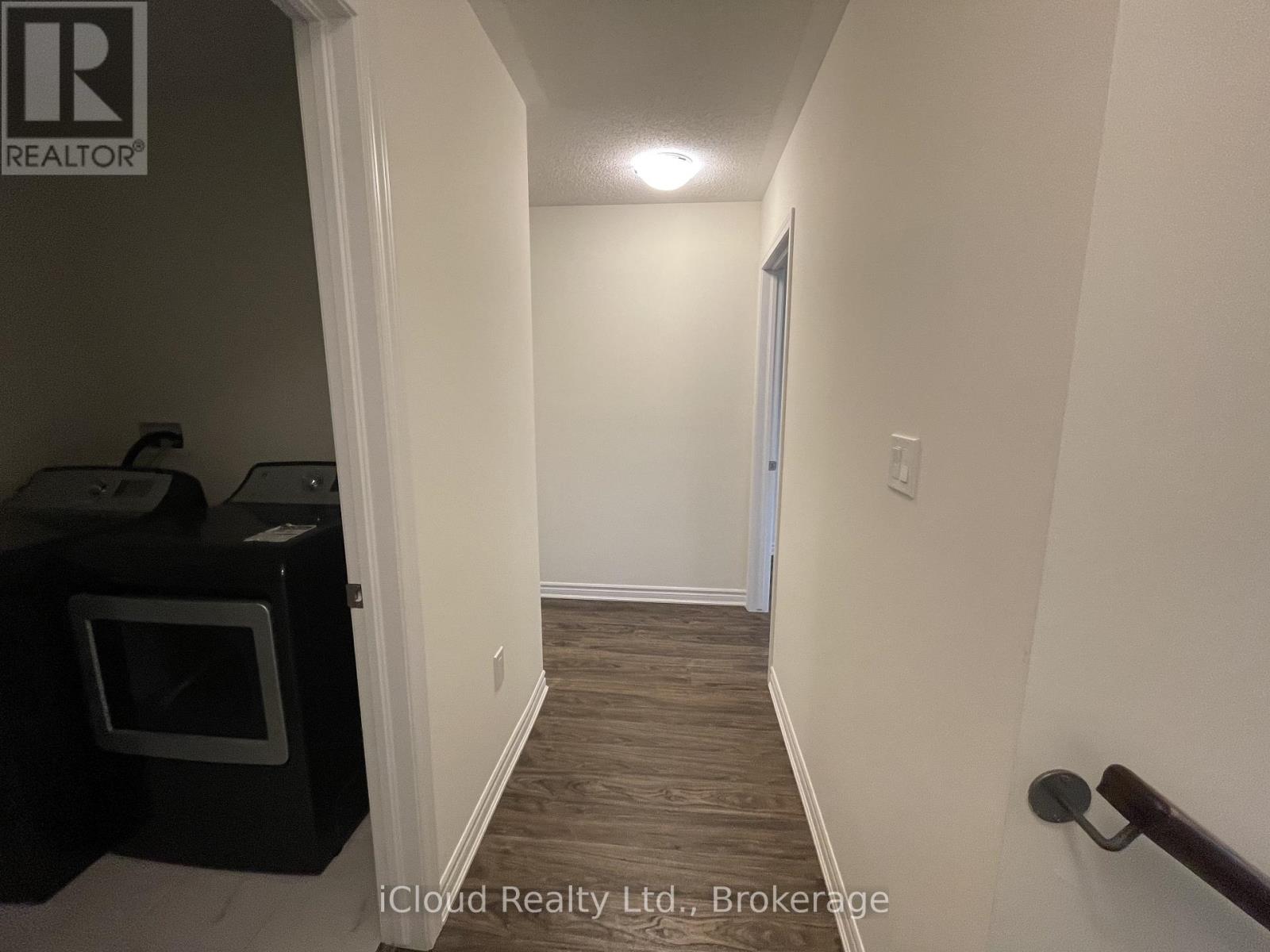 1360 Sycamore Gardens, Milton, Ontario  L9E 1R3 - Photo 25 - W12994106