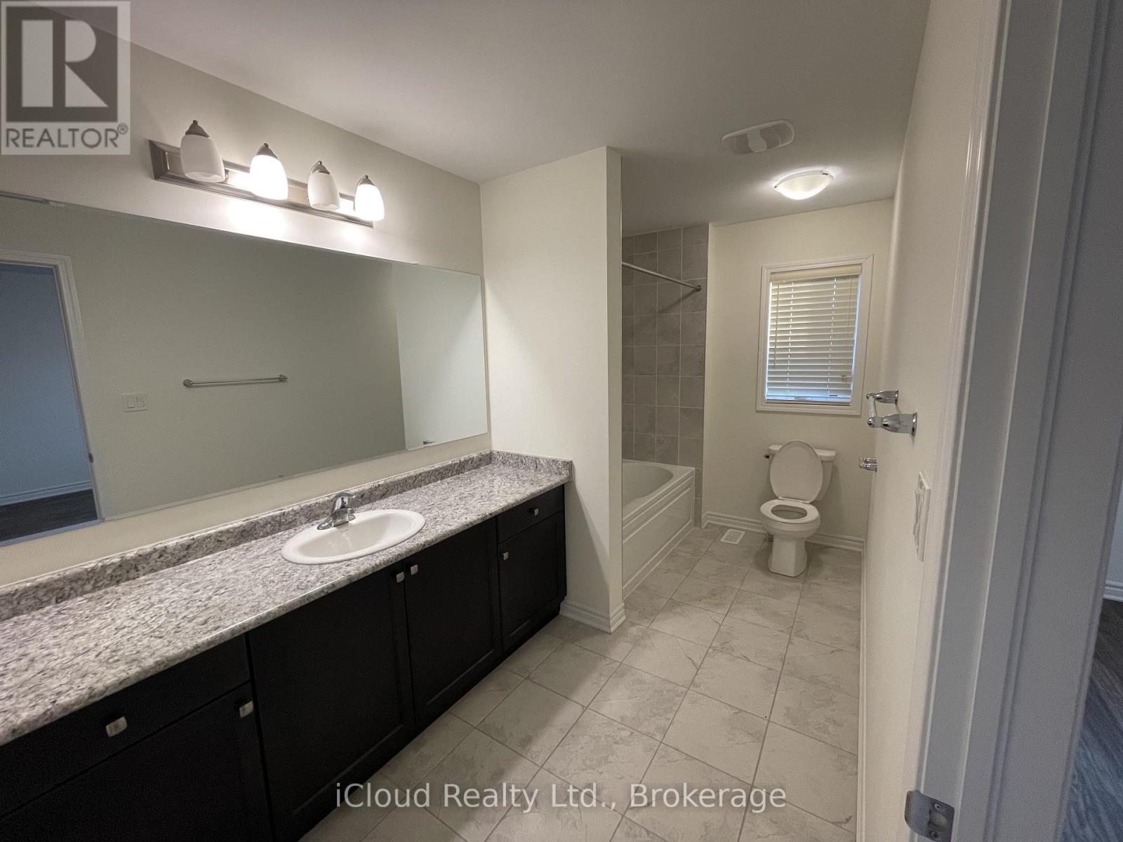 1360 Sycamore Gardens, Milton, Ontario  L9E 1R3 - Photo 27 - W12994106