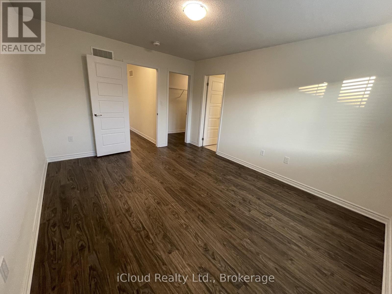 1360 Sycamore Gardens, Milton, Ontario  L9E 1R3 - Photo 28 - W12994106