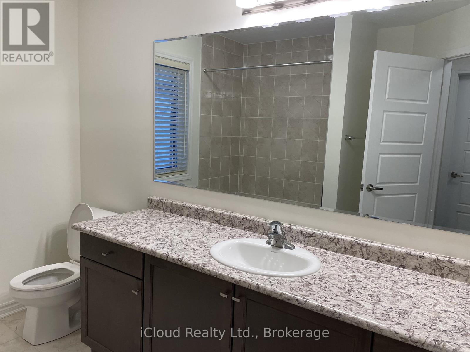 1360 Sycamore Gardens, Milton, Ontario  L9E 1R3 - Photo 31 - W12994106