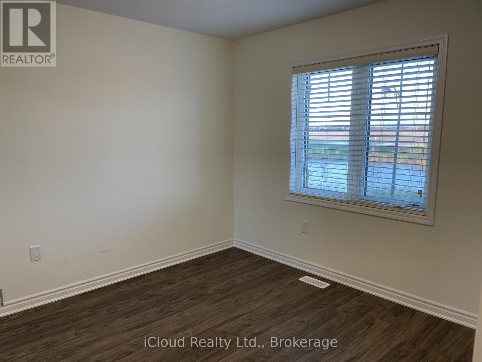 1360 Sycamore Gardens, Milton, Ontario  L9E 1R3 - Photo 32 - W12994106